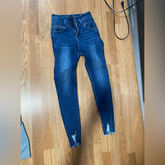 refuge Denim - Size 6 - refuge ibiza jeans